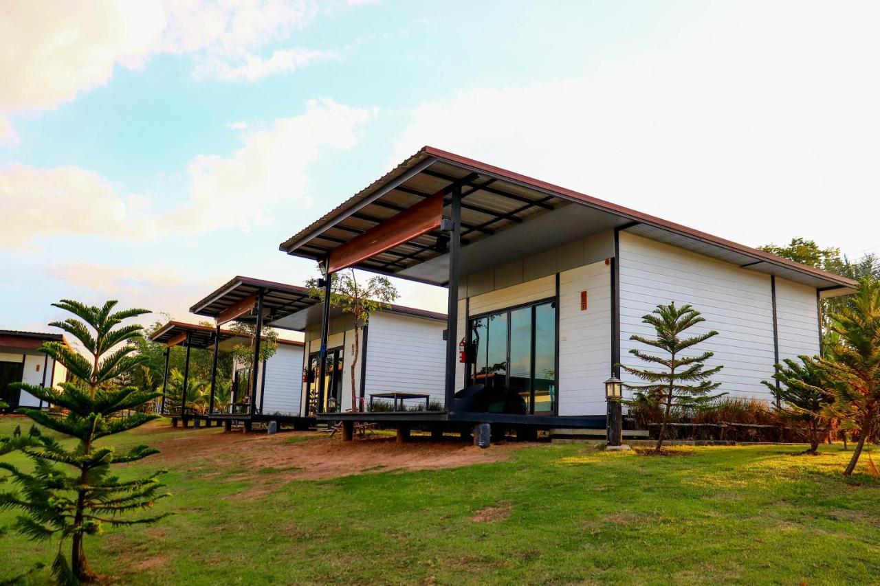 Mae On Village Resort Roi Et Buitenkant foto