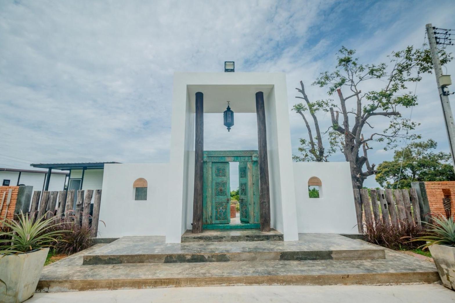 Mae On Village Resort Roi Et Buitenkant foto