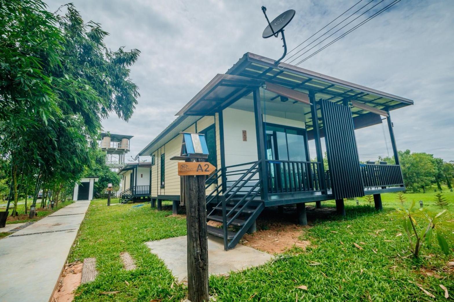 Mae On Village Resort Roi Et Buitenkant foto